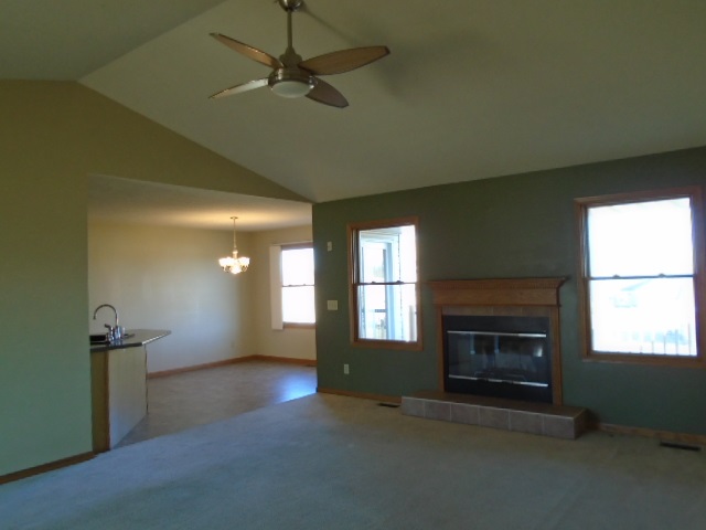 8629 Blue River Road Rockford, IL 61107 - Photo 4 of 19 Gallery Image 4