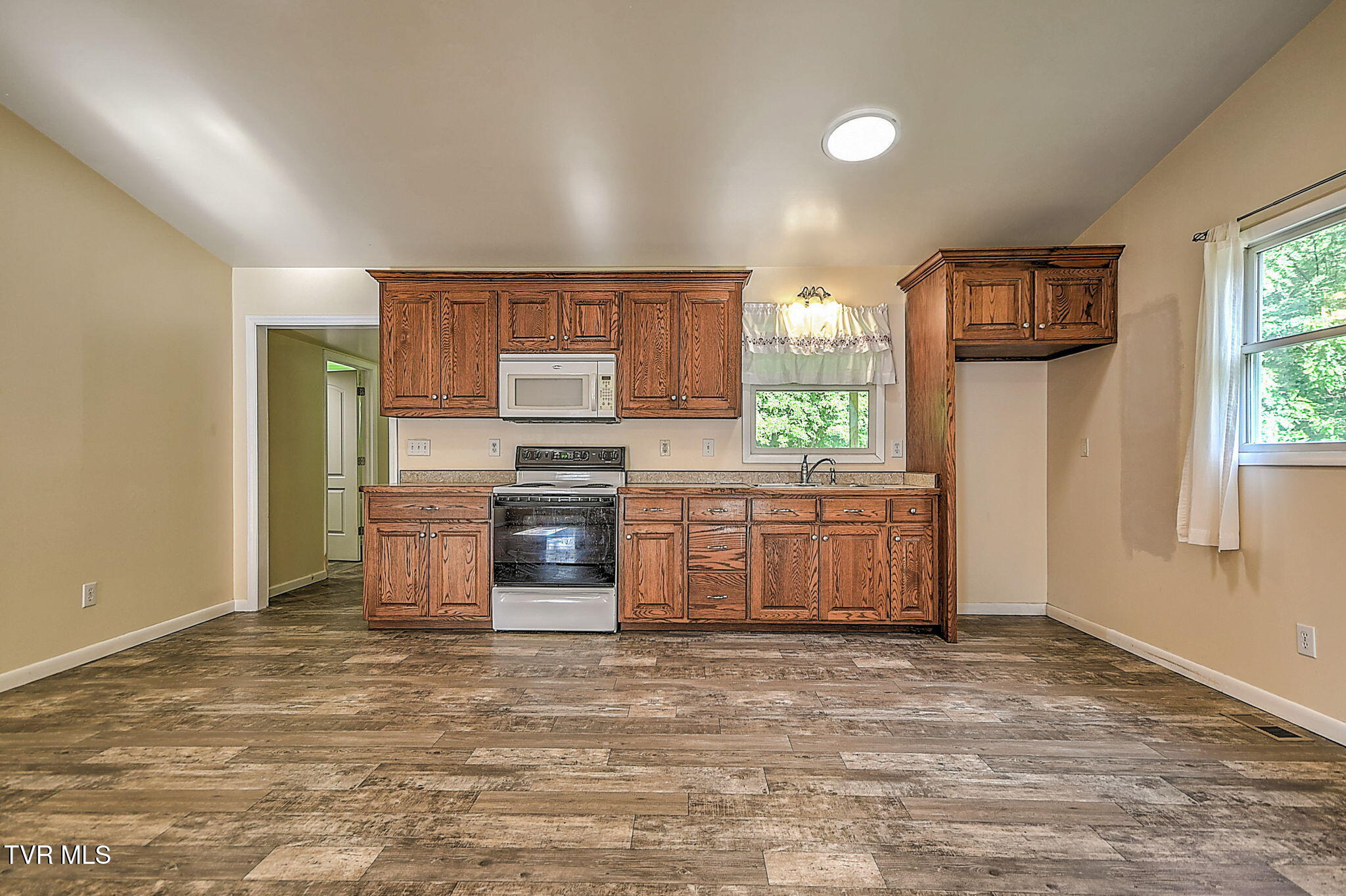 655 Wadlow Gap Road Kingsport, TN 37660 - Photo 17 of 66 13-web-or-mls-655 Wadalow Gap DP-14