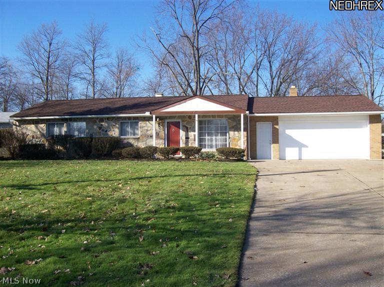 24245 Randolph Road Bedford Heights, OH 44146 - Photo 3 of 21