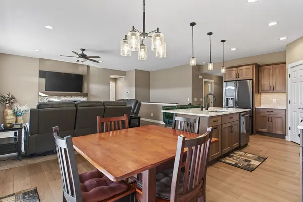 $480,000 | 6210 College Avenue, Davenport, IA 52807