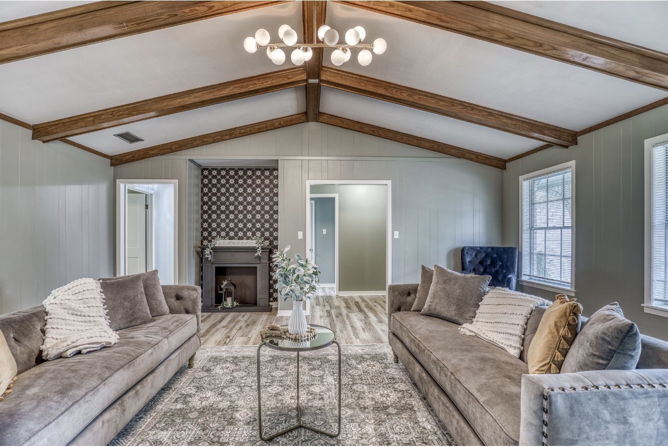 605 Clear Spring Drive Brenham, TX 77833 - Photo 4 of 22