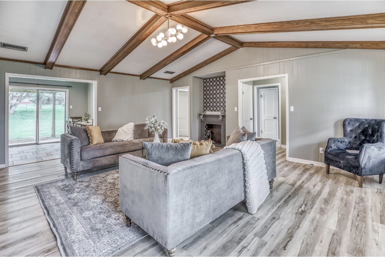 605 Clear Spring Drive Brenham, TX 77833 - Photo 5 of 22