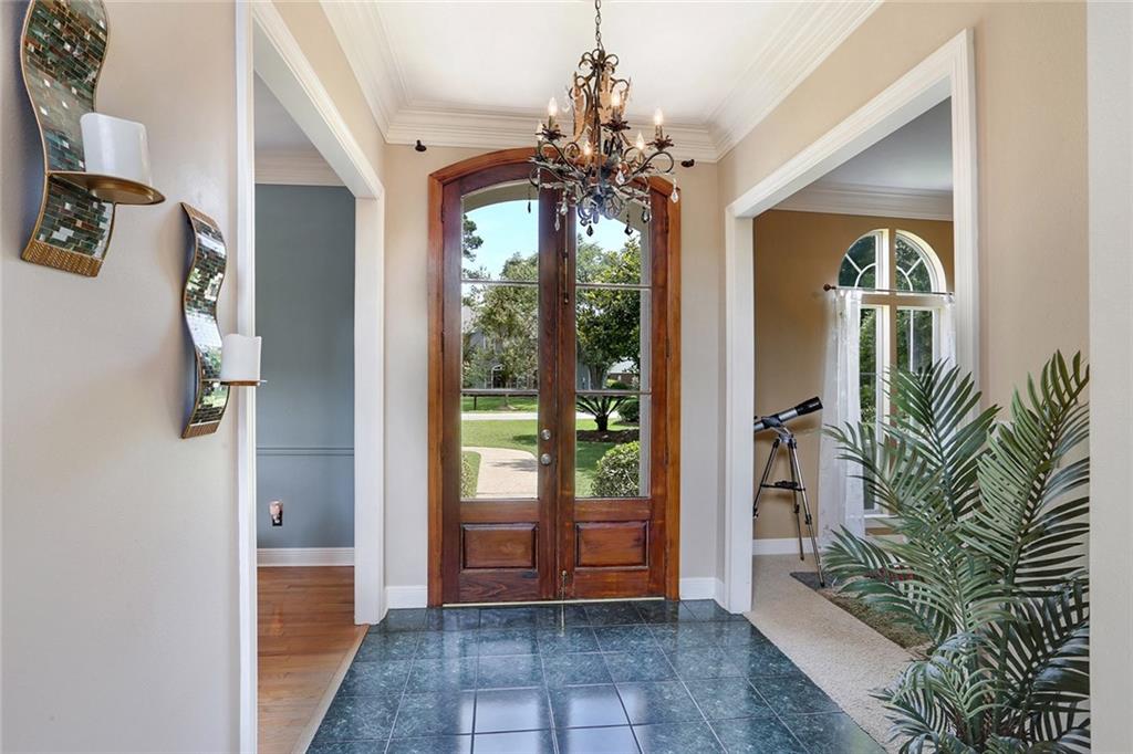 1487 Rue Bayonne Mandeville, LA 70471 - Photo 2 of 25 Gallery Image 2