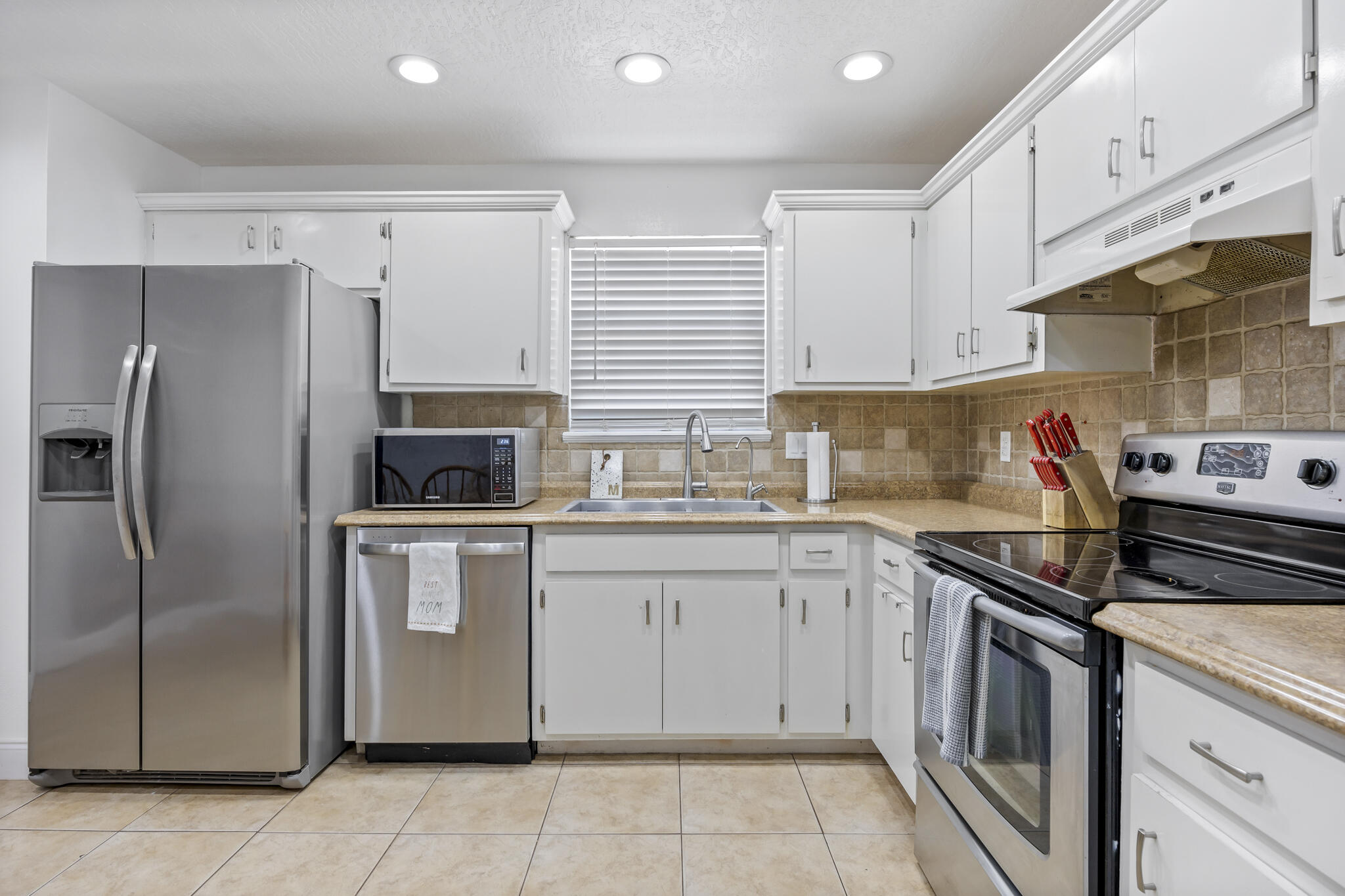 434 Avocado Road Northwest Palm Bay, FL 32907 - Photo 7 of 34 a-17