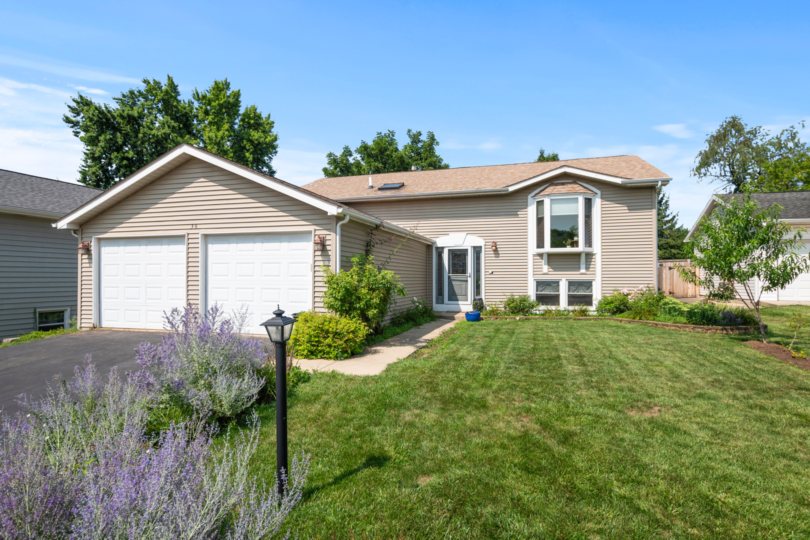 36 Evergreen Road Streamwood, IL 60107 - Photo 1 of 28 Gallery Image 1