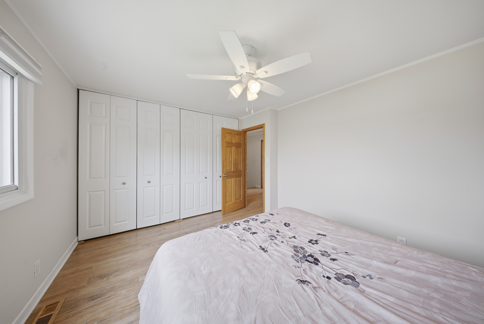 824 Oakton Avenue Romeoville, IL 60446 - Photo 9 of 27
