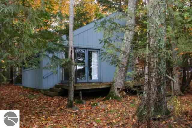 4356 North Omena Point Road Omena, MI 49674 - Photo 13 of 14 1723910-12.JPG