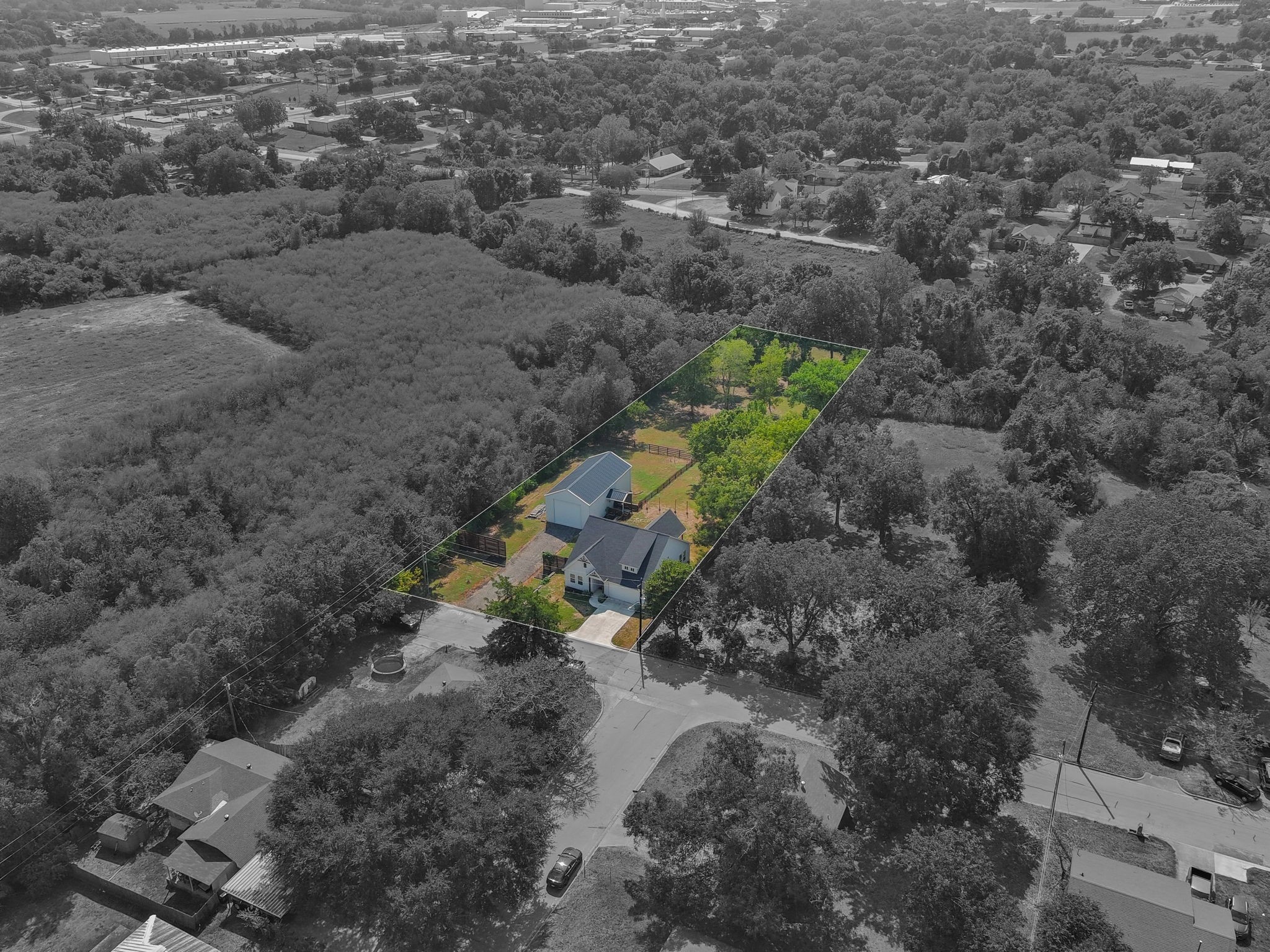 1310 Bridge Street Brenham, TX 77833 - Photo 39 of 43 Gallery Image 39