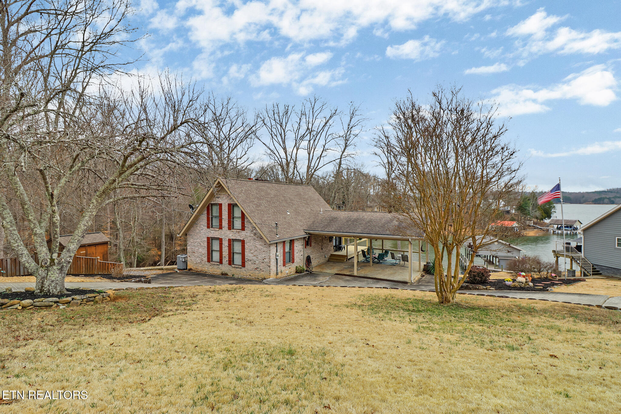 165 Lakeshore Court Spring City, TN 37381 - Photo 3 of 58 if1a9429-if1a9433