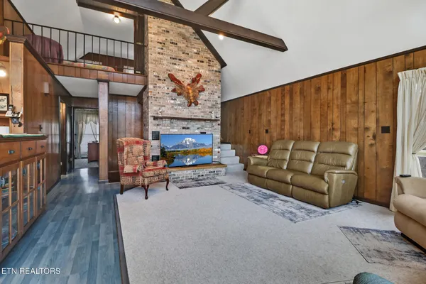 $725,000 | 165 Lakeshore Court, Spring City, TN 37381