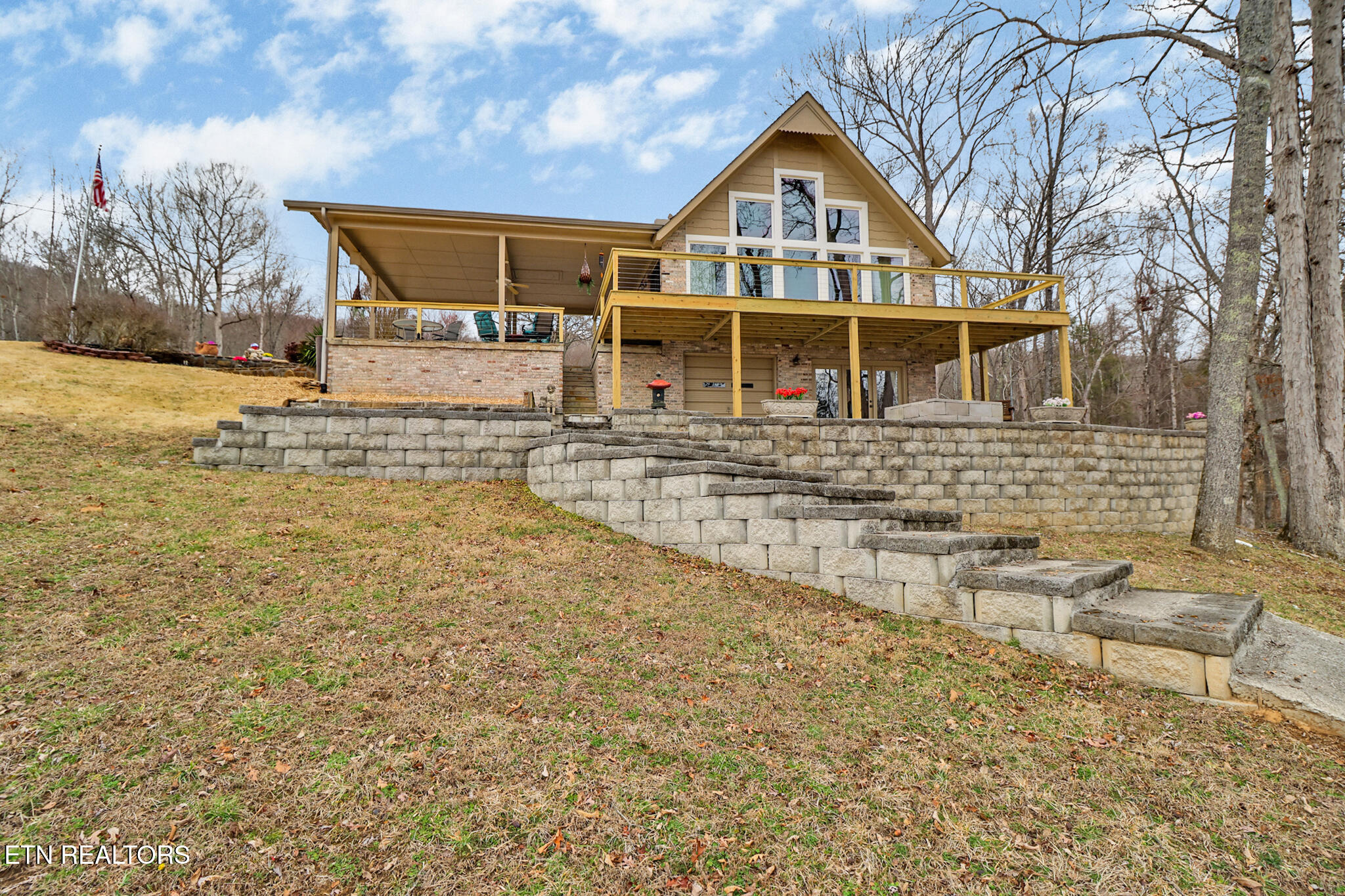 165 Lakeshore Court Spring City, TN 37381 - Photo 4 of 58 if1a9449-if1a9453 (1)