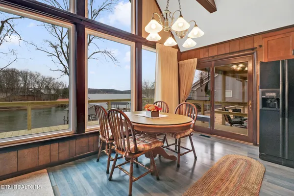 $725,000 | 165 Lakeshore Court, Spring City, TN 37381