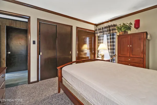$725,000 | 165 Lakeshore Court, Spring City, TN 37381