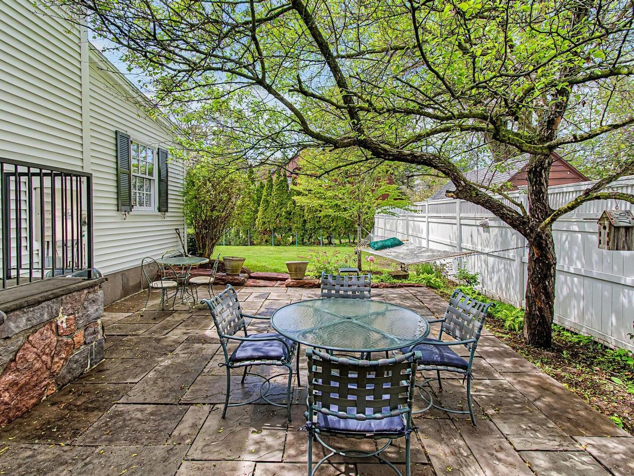 172 Deforest Road Burlington, VT 05401 - Photo 2 of 60