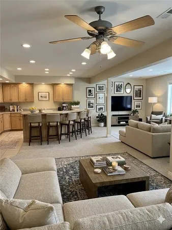 $689,500 | 3204 Harbor View Drive, St. Joseph, MO 64506