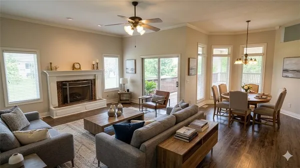 $689,500 | 3204 Harbor View Drive, St. Joseph, MO 64506