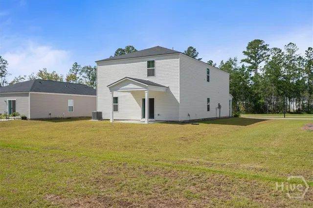 $2,750 | 142 Bottlebrush Drive, Bloomingdale, GA 31302