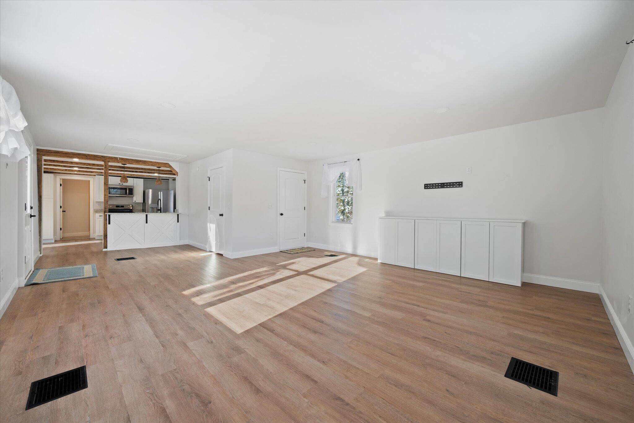 2514 Western Avenue Newburgh, ME 04444 - Photo 13 of 49 06-Living Room