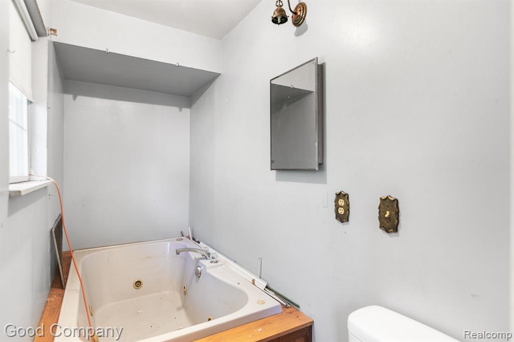 3840 Maple Road Fort Gratiot, MI 48059 - Photo 18 of 36