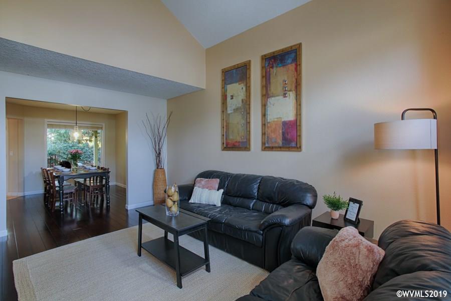1230 Ridgepoint Street Northeast Keizer, OR 97303 - Photo 11 of 40 Gallery Image 11