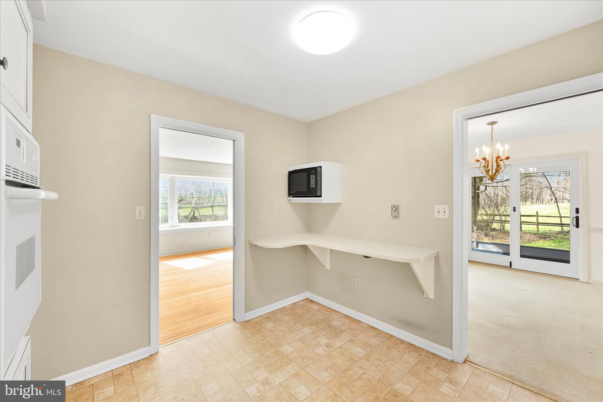 2341 Butter Road Lancaster, PA 17601 - Photo 21 of 50 Kitchen