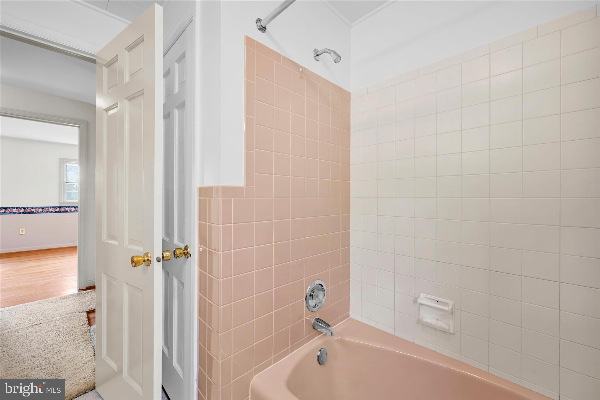 2341 Butter Road Lancaster, PA 17601 - Photo 26 of 50 Primary Bathroom