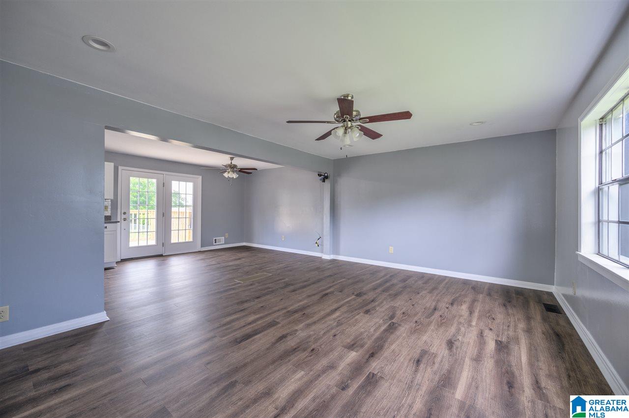 708 Hilltop Road Warrior, AL 35180 - Photo 7 of 22