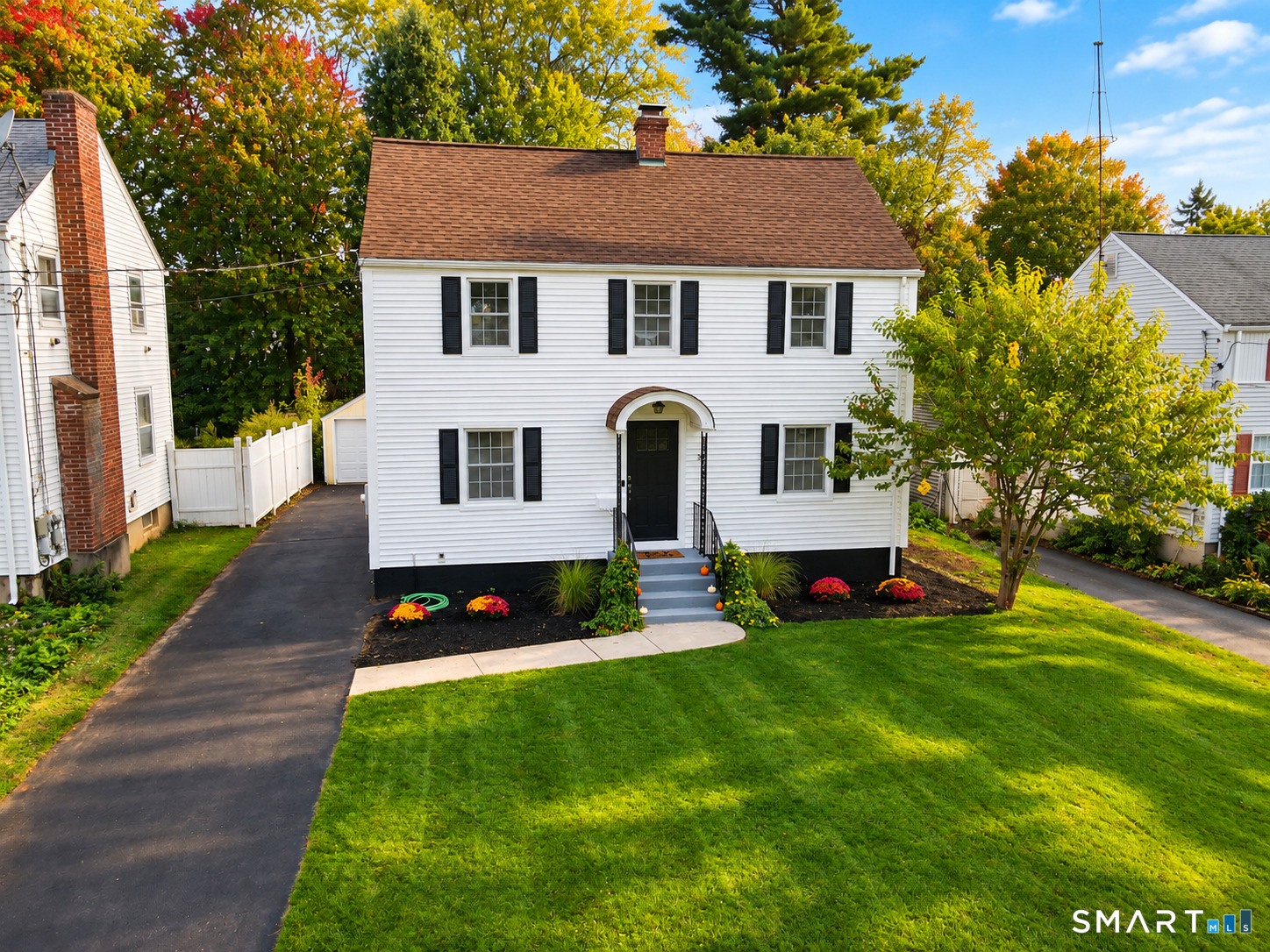 33 Byrd Road Wethersfield, CT 06109 - Photo 2 of 38 Gallery Image 2