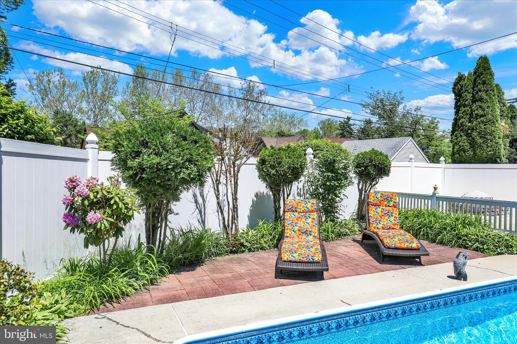 833 Joan Terrace Reading, PA 19611 - Photo 10 of 51 Poolside loungers