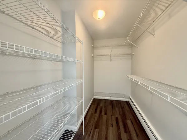 $1,600 | 337 North Carter Street, Unit 102, Palatine, IL 60067