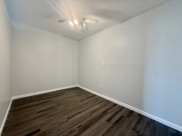 $1,600 | 337 North Carter Street, Unit 102, Palatine, IL 60067