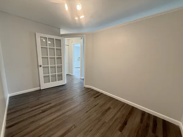 $1,600 | 337 North Carter Street, Unit 102, Palatine, IL 60067