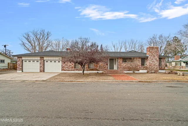 $349,900 | 29 North Whitacre Street, Yerington, NV 89447