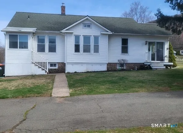 $2,200 | 1644 Meriden Avenue, Southington, CT 06489