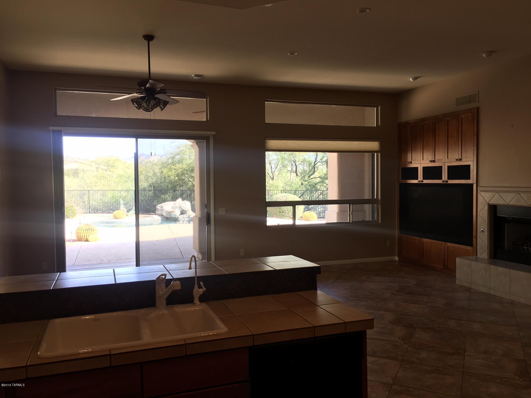 5266 North Ridge Spring Place Tucson, AZ 85749 - Photo 11 of 26 Gallery Image 11