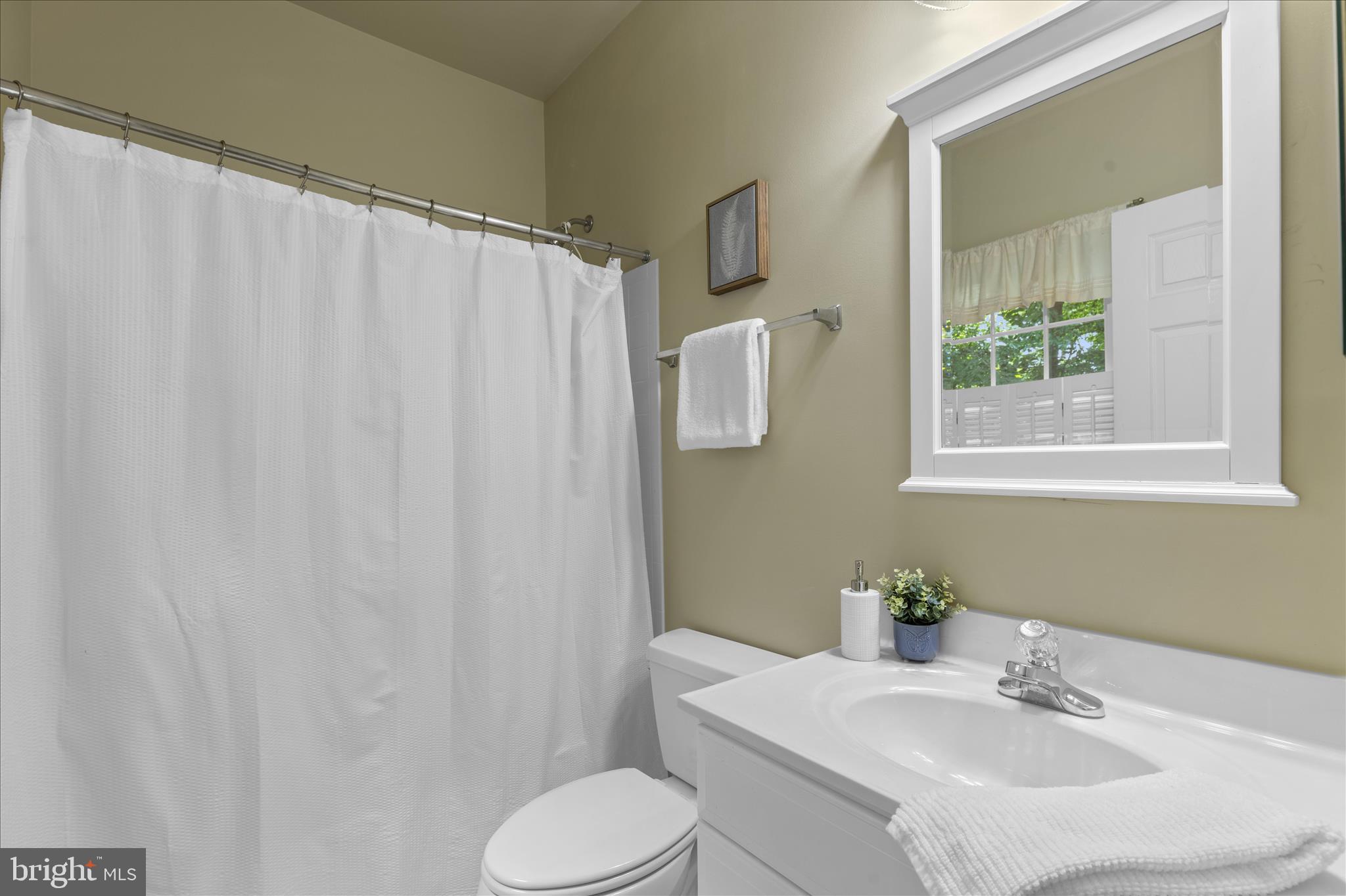 1322 Windsor Ridge Lane Annapolis, MD 21409 - Photo 66 of 104 Full bath for 3rd bedroom