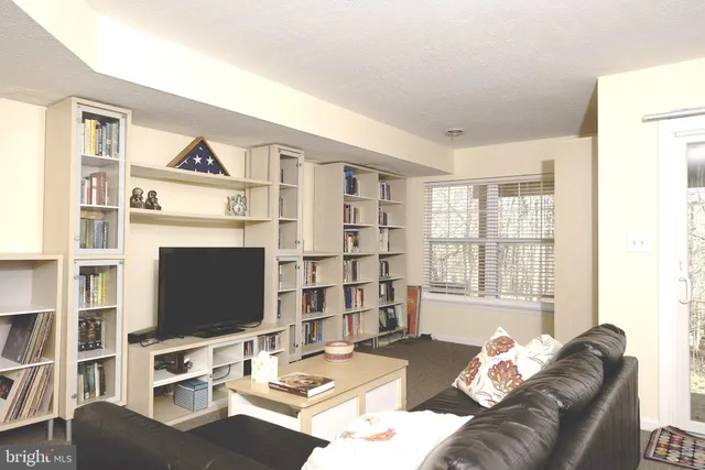 $439,900 | 233 Cayman Court, Wilmington, DE 19808