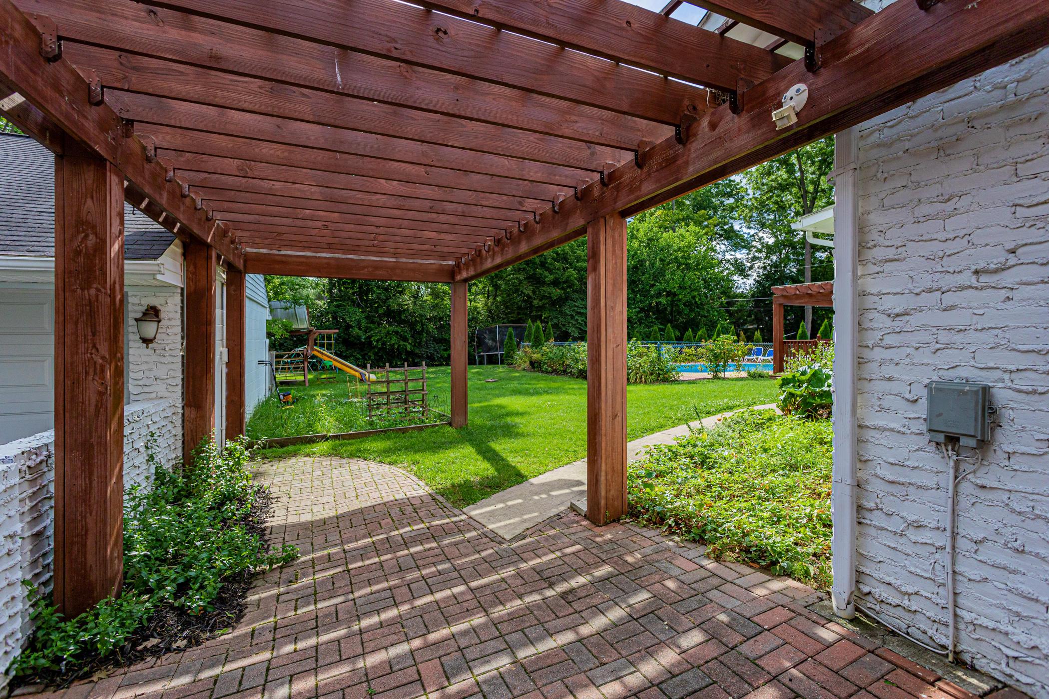 1015 Cole Road Galloway, OH 43119 - Photo 17 of 116 Gallery Image 17