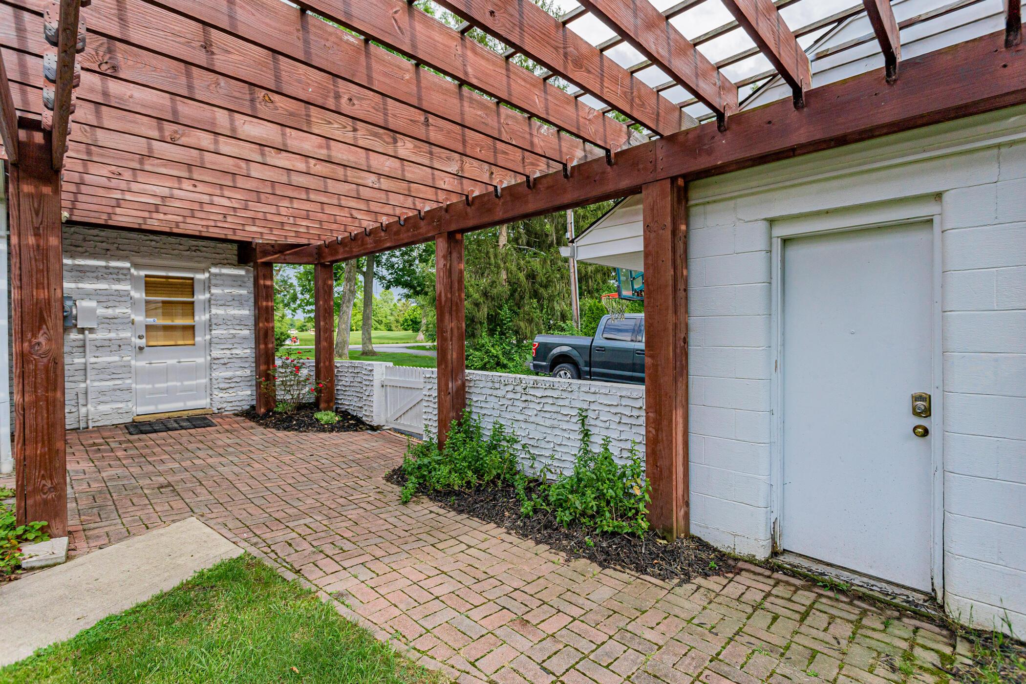 1015 Cole Road Galloway, OH 43119 - Photo 19 of 116 Gallery Image 19
