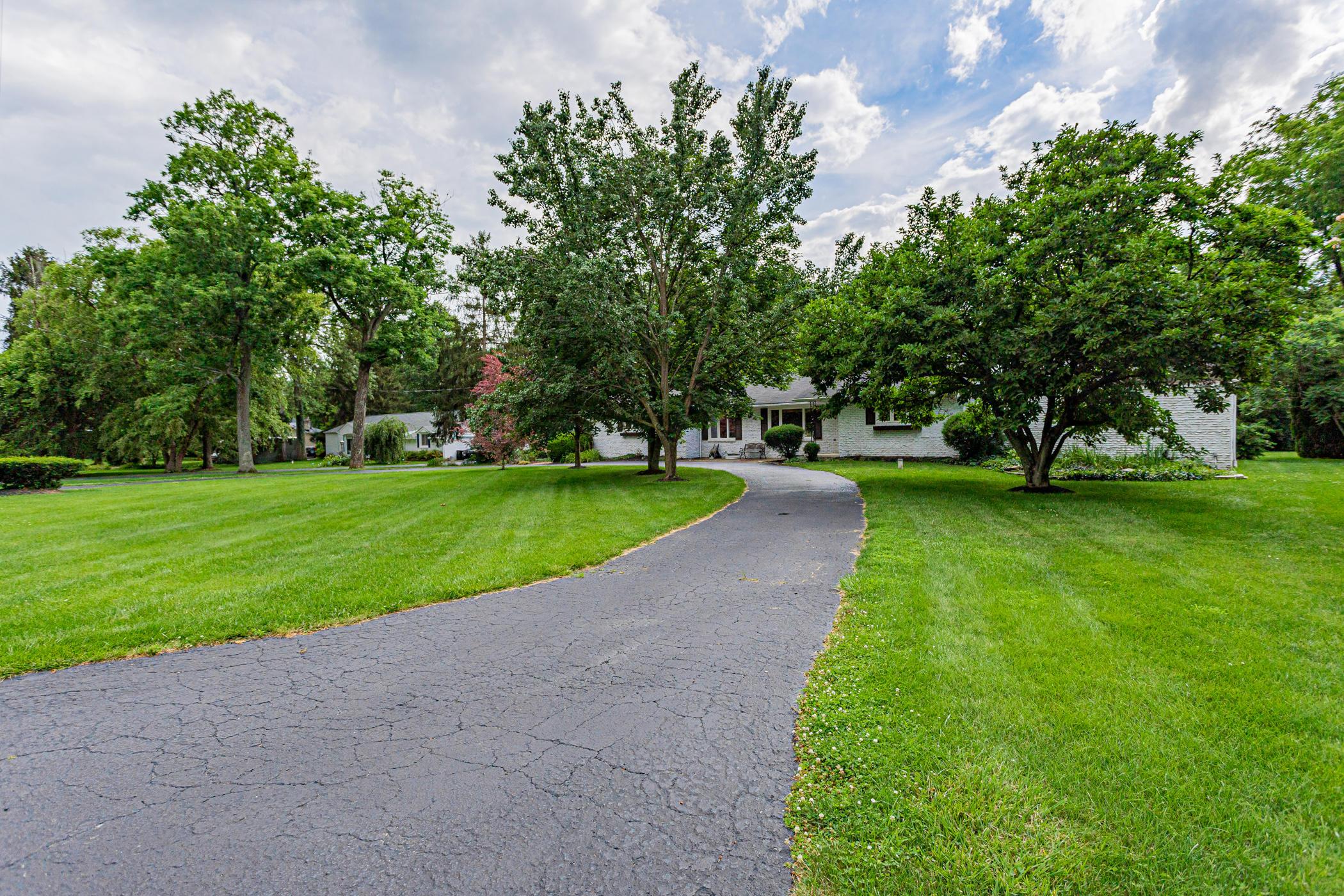1015 Cole Road Galloway, OH 43119 - Photo 10 of 116 Gallery Image 10