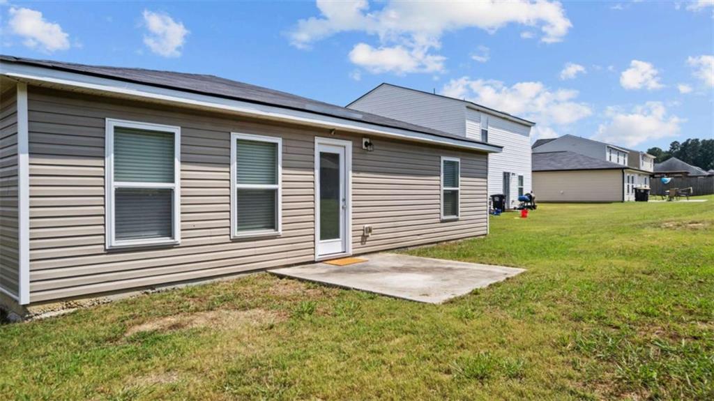 31 Southfork Drive Rome, GA 30165 - Photo 23 of 24 a front view of a house with a yard