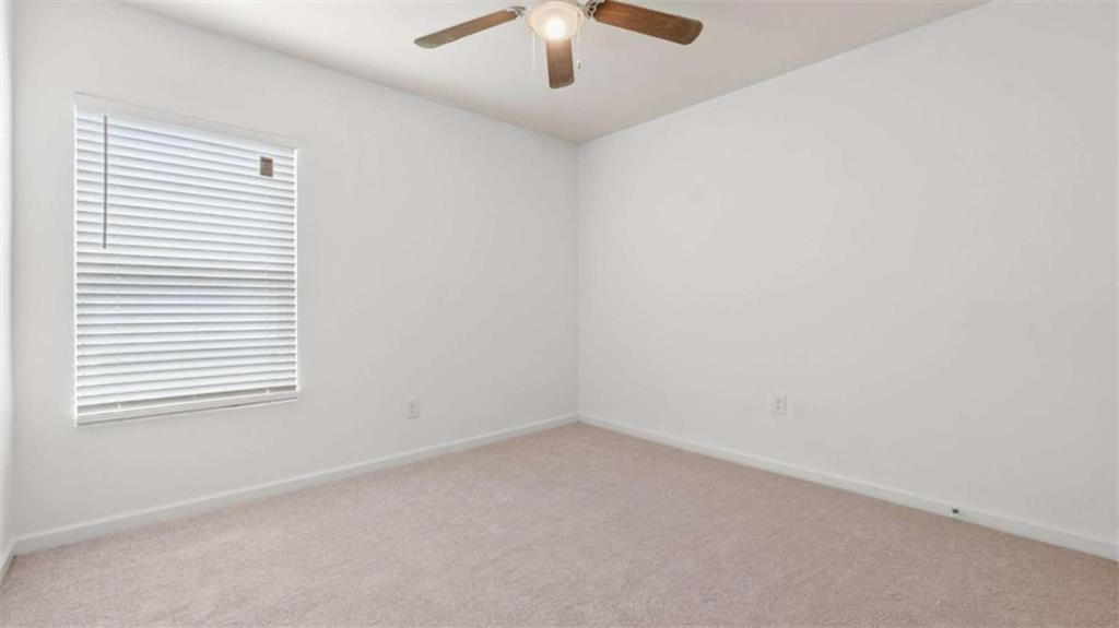 31 Southfork Drive Rome, GA 30165 - Photo 8 of 24 an empty room with a window