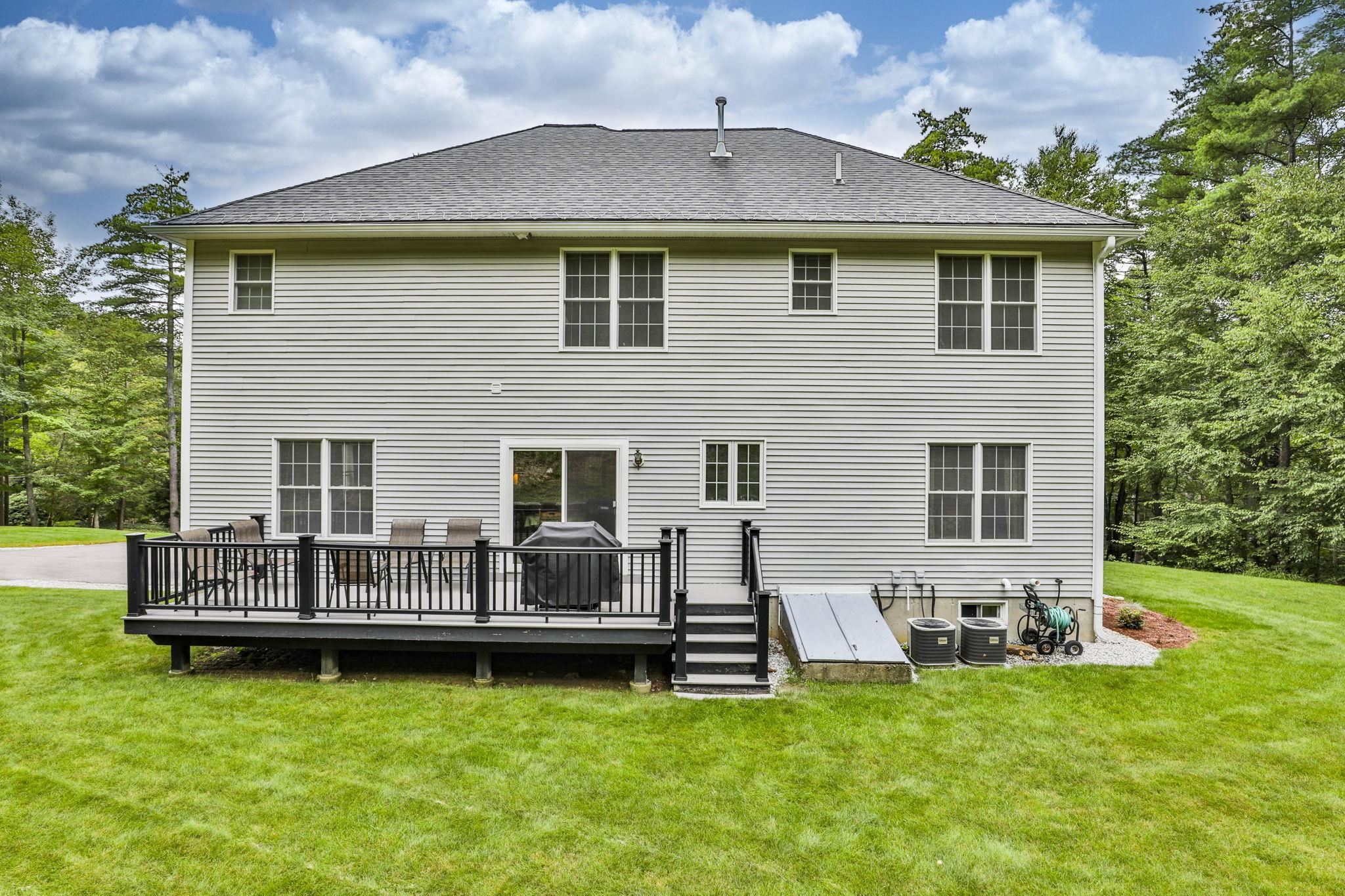 111 Woodhill Road Bow, NH 03304 - Photo 31 of 40