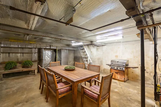 $420,900 | W10904 Glen Drive, Beaver Dam, WI 53916