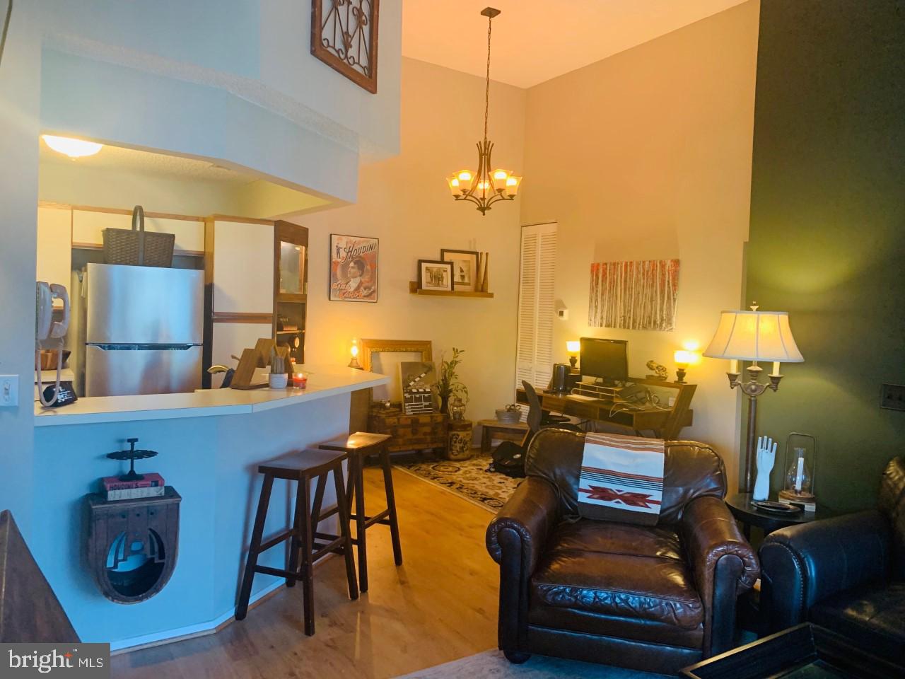 11703 E Summerchase Circle Reston, VA 20194 - Photo 5 of 16 Kitchen and Dining