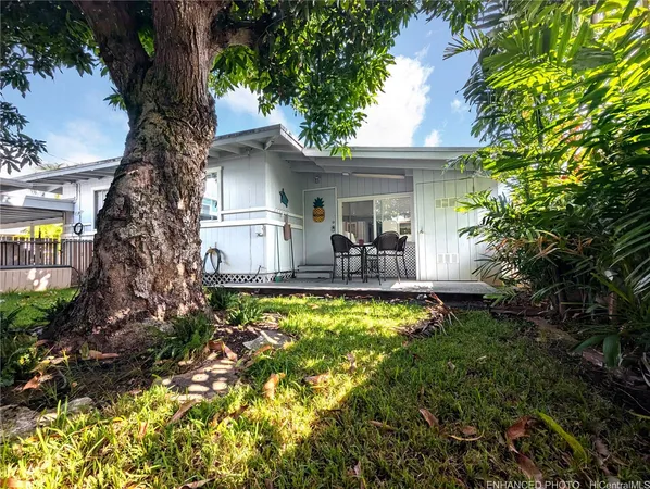 $2,450 | 621 Auwai Street, Unit A, Kailua, HI 96734