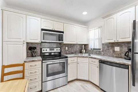 $279,000 | 3993 Carambola Circle North, Unit 2998, Pompano Beach, FL 33066