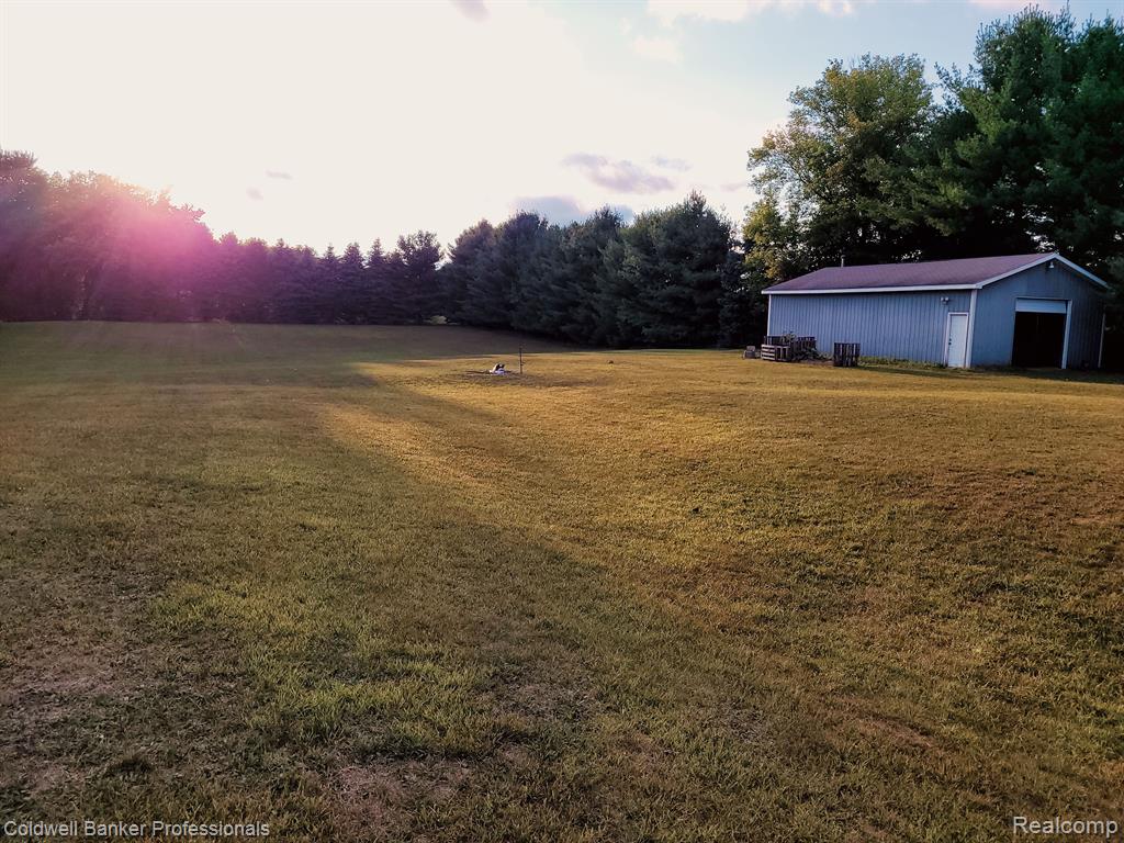 12850 Beardslee Road Perry, MI 48872 - Photo 31 of 36