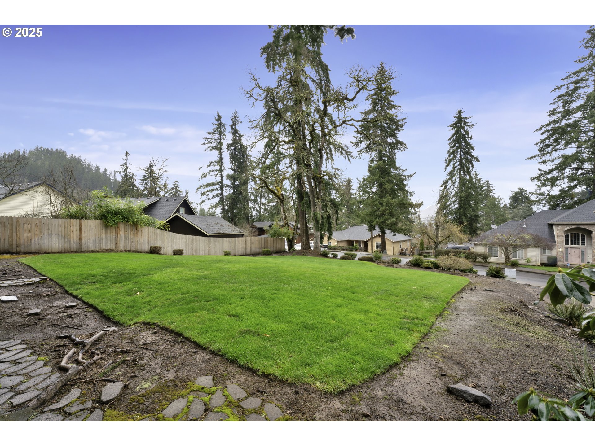 1002 South 69th Street Springfield, OR 97478 - Photo 39 of 44 a view of a park with large trees