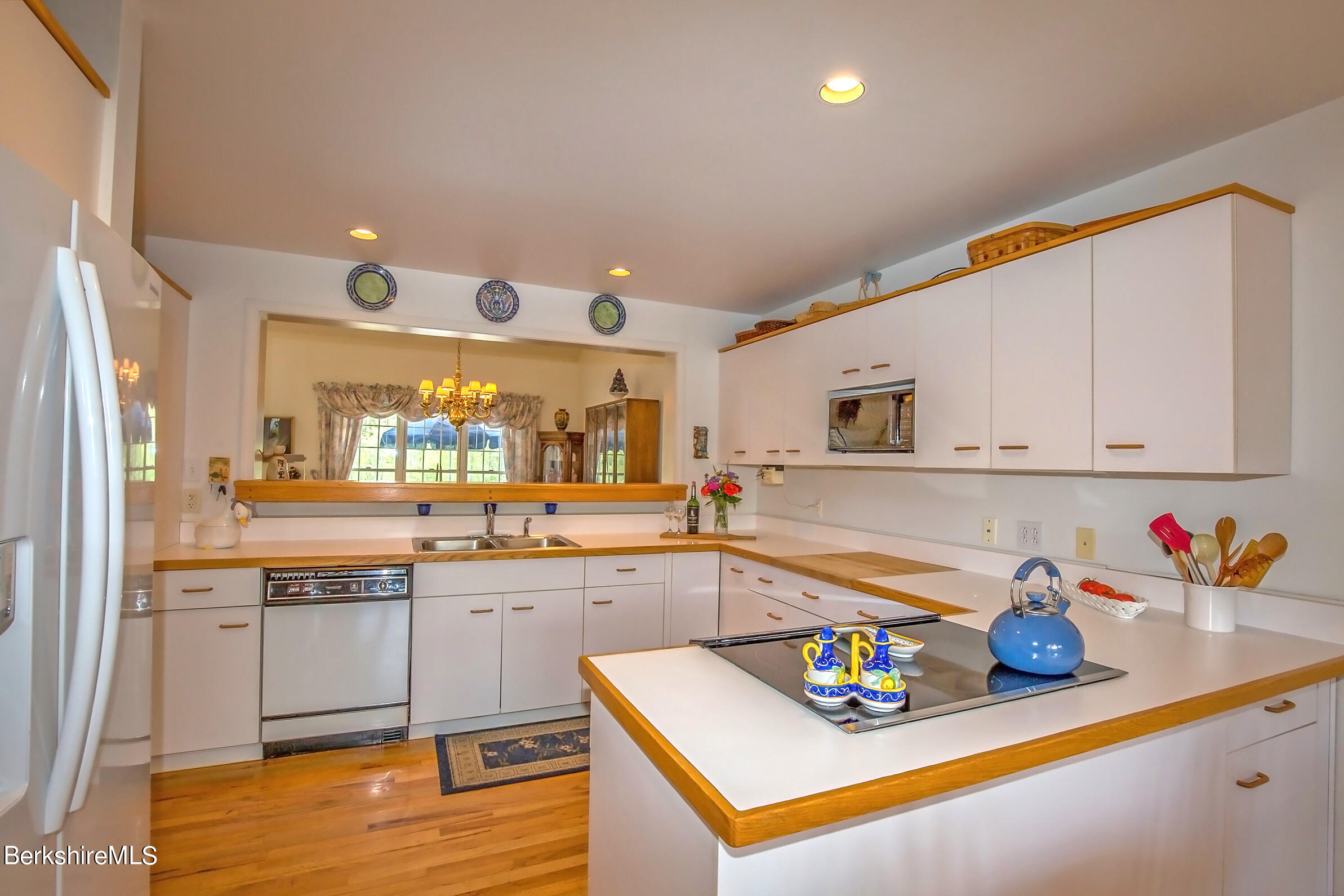 1136 Barker Road, Unit 64 Pittsfield, MA 01201 - Photo 23 of 66 kitchen